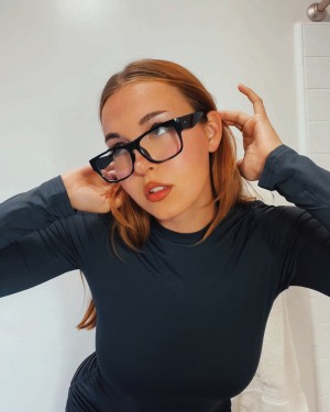 Cassie Claire Photo #30