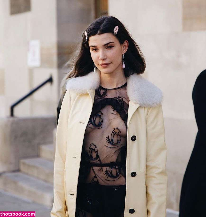 Charlotte Dalessio Photo #12