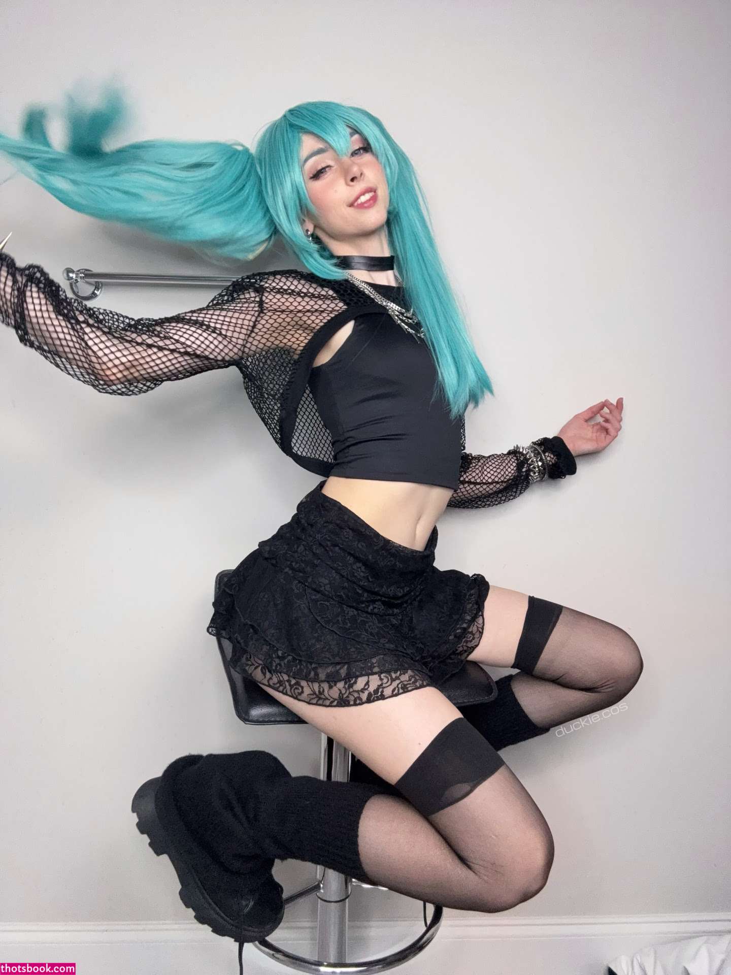 Duckie Cos Photo #10