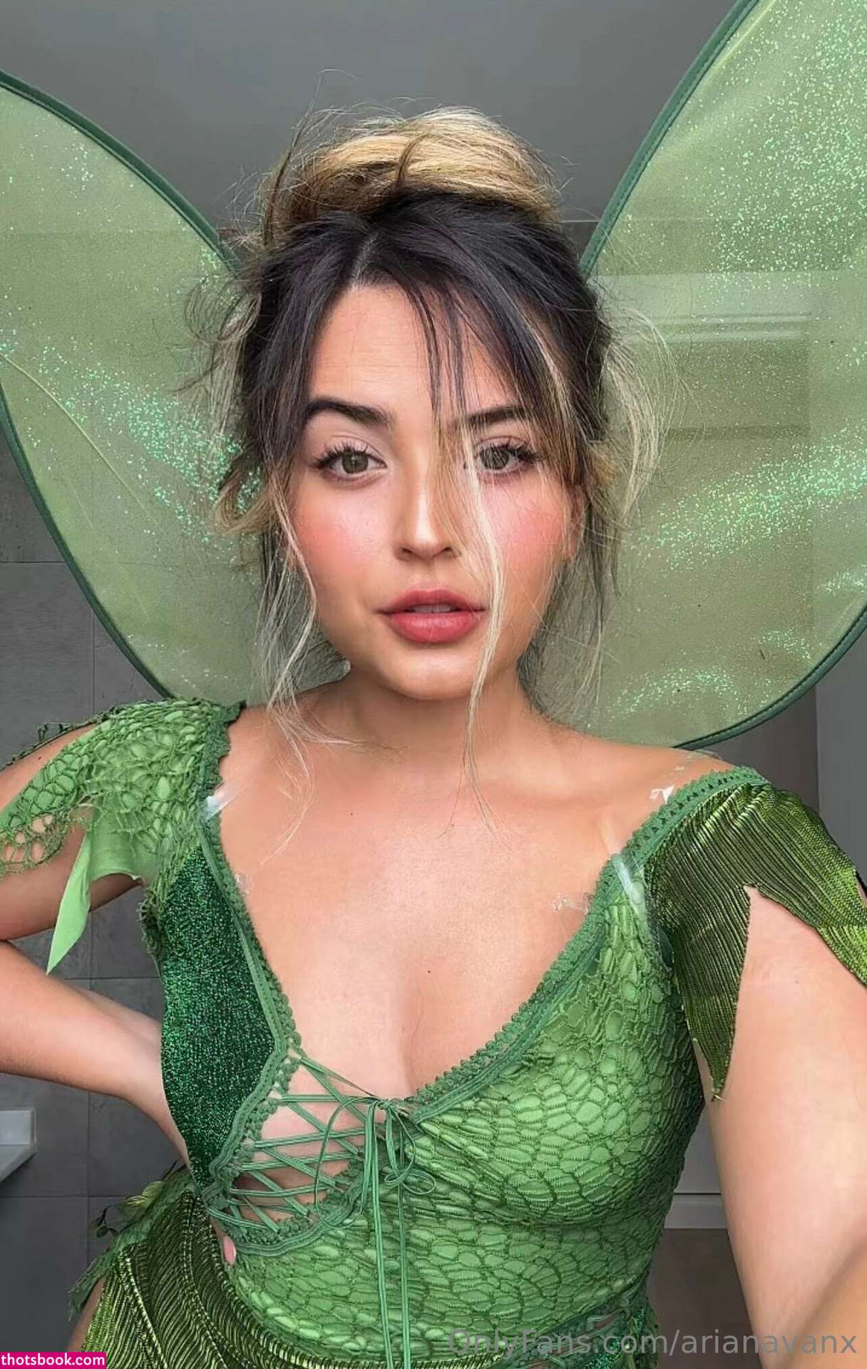 Arianavanx Photo #38