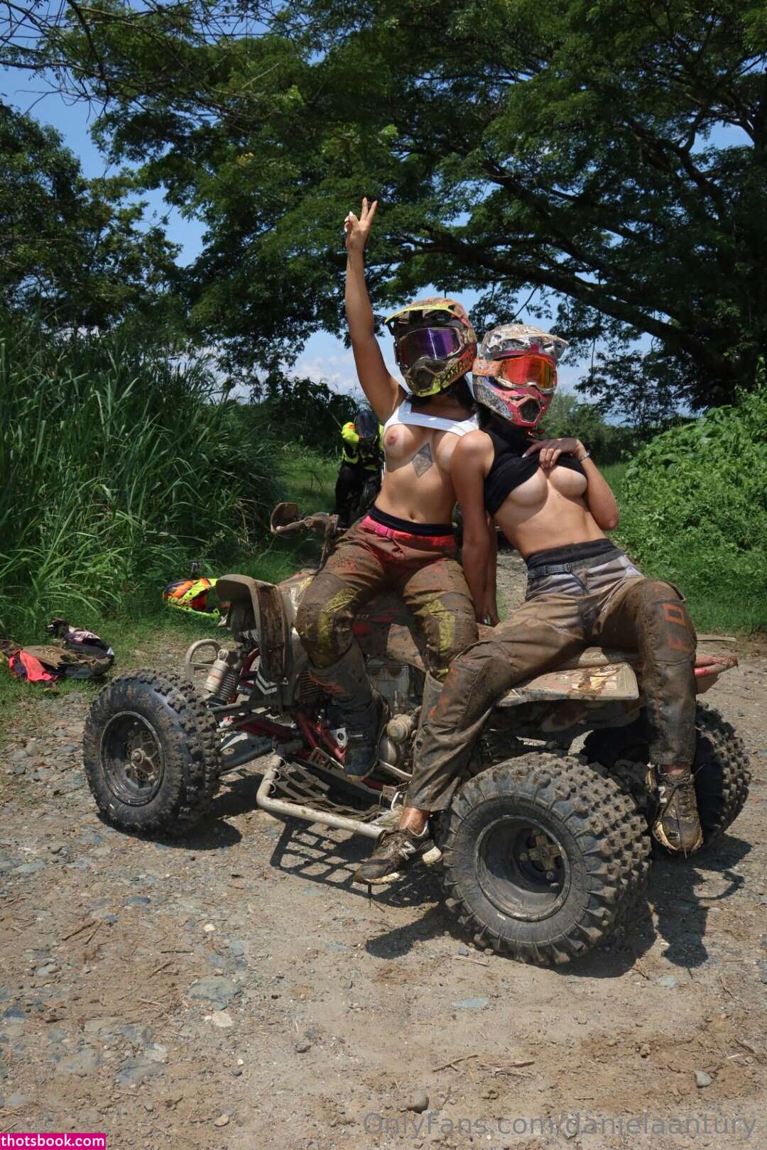 Daniela Antury Photo #34