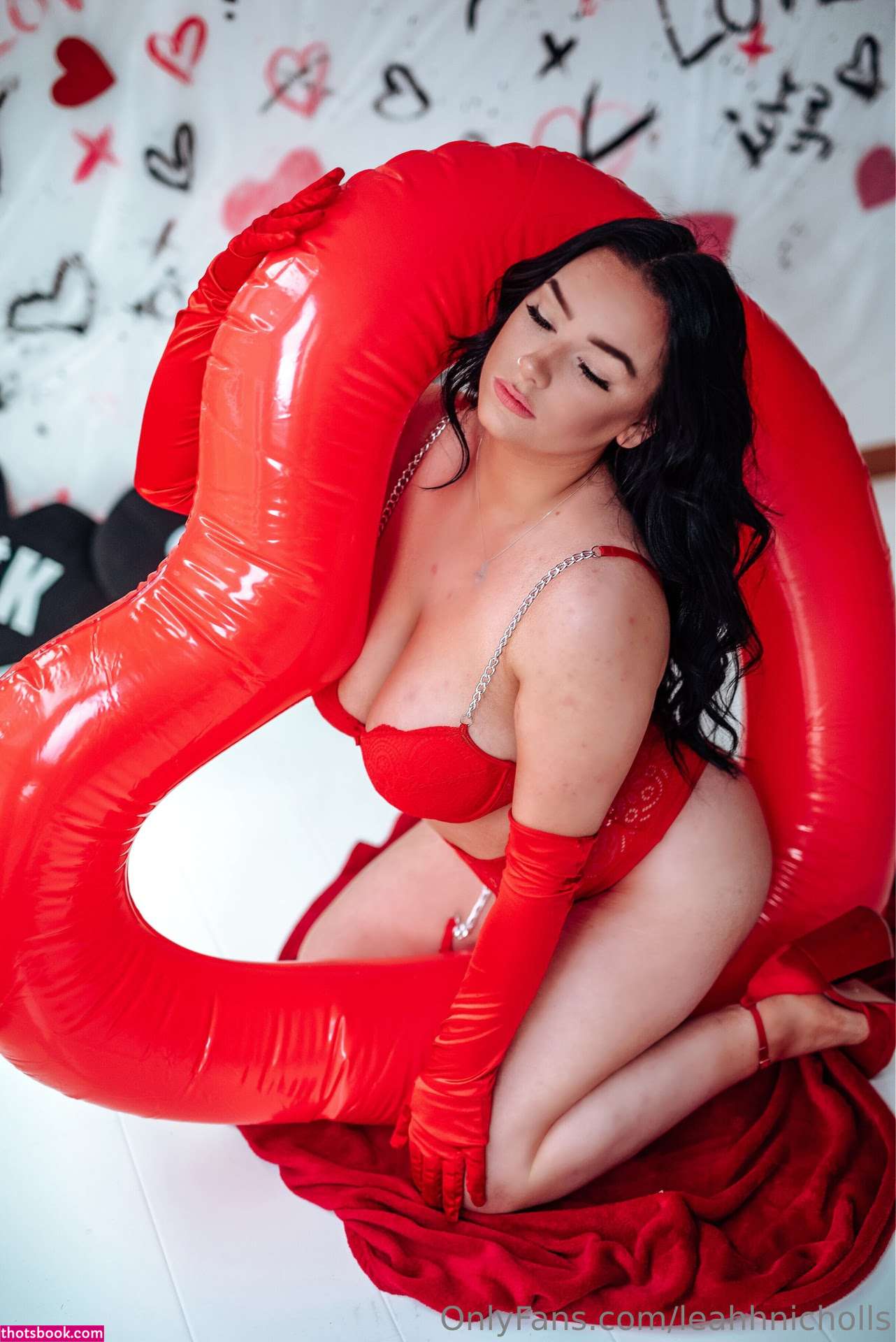 leahhnicholls Photo #33