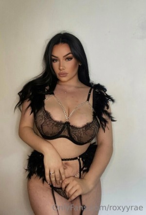 leahhnicholls Photo #35