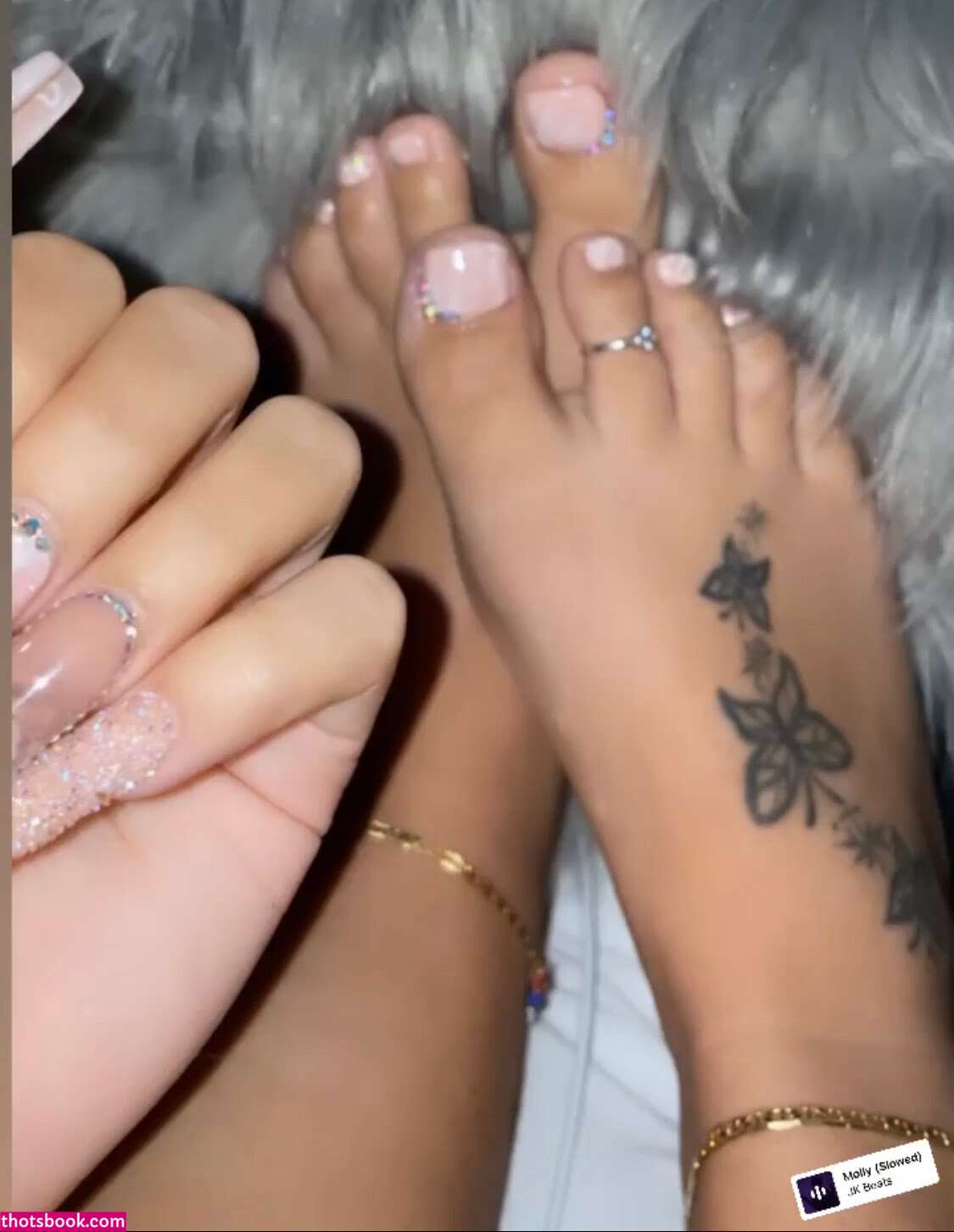 Neila Corona Photo #21