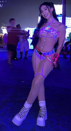 Neila Corona Photo #24