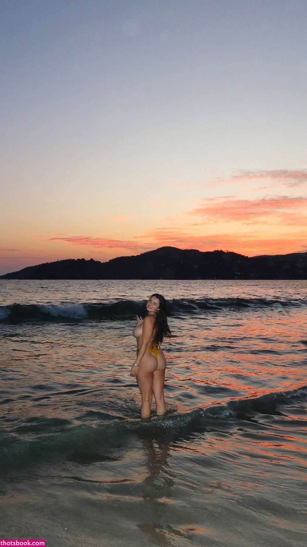 Sarah Curr Photo #60