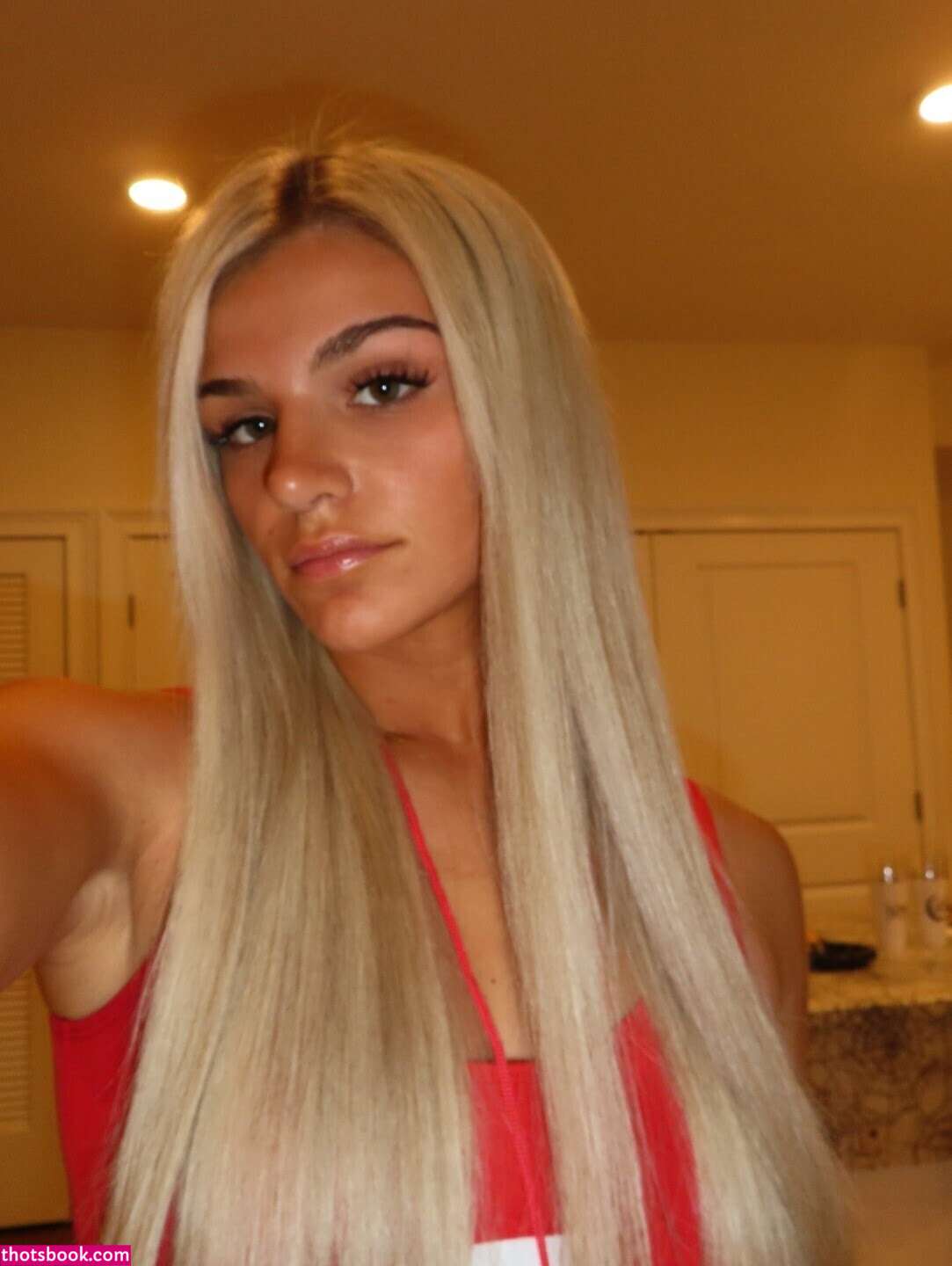 Lyndalessandro Photo #10