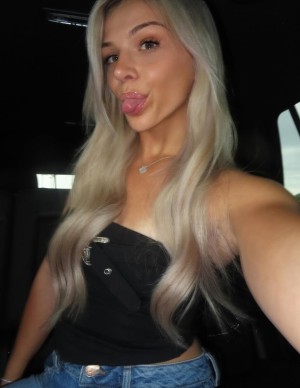 Lyndalessandro Photo #33