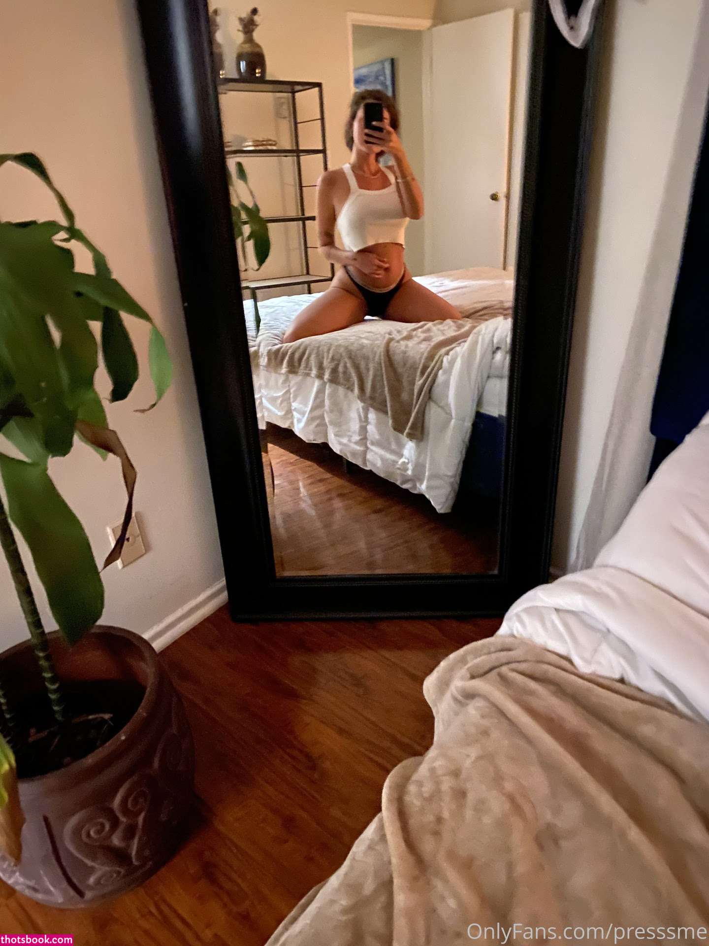 Presley Rhodes Photo #5