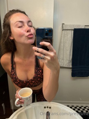 Presley Rhodes Photo #9