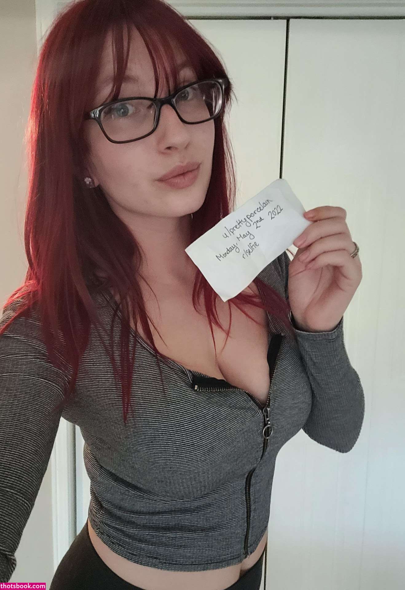 prettyporcelain Photo #4