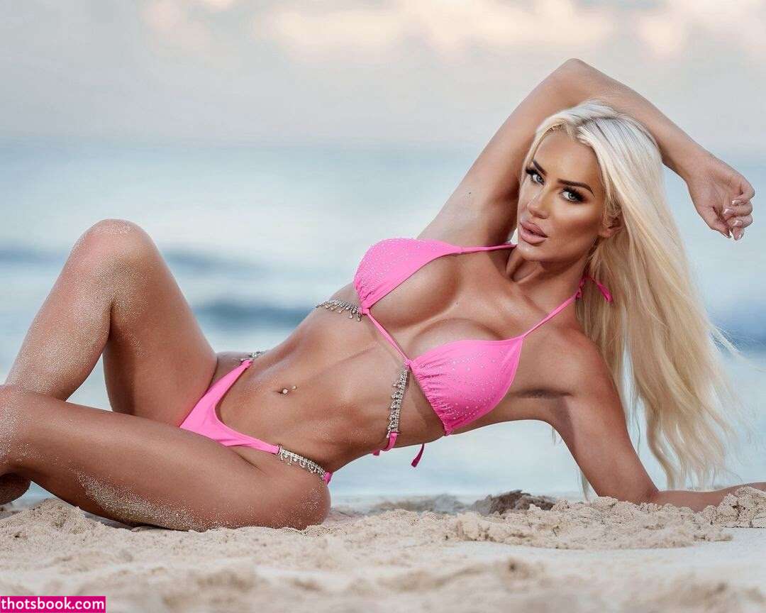 Isabella Lambourne Photo #32