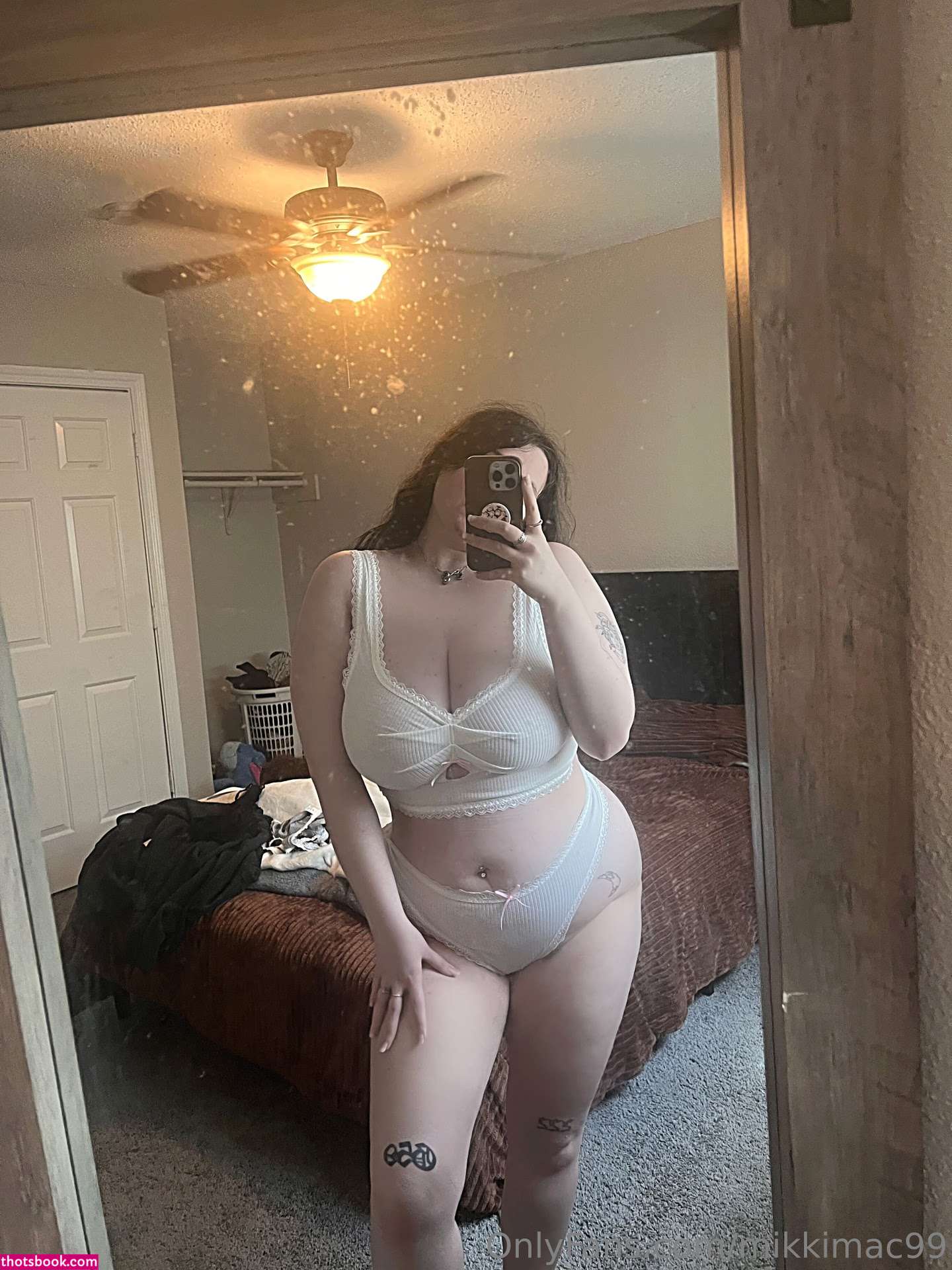 mikkimac99 Photo #15