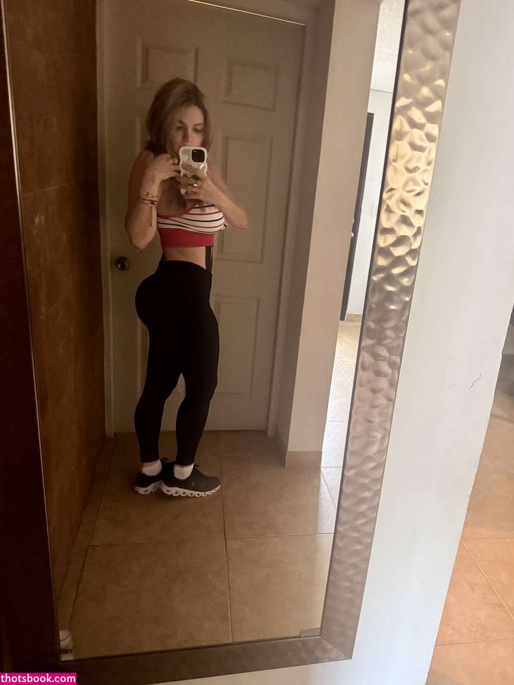 Irela Zuniga Torres Photo #61