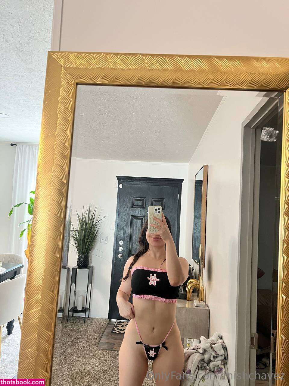 Mish Chavez Photo #14