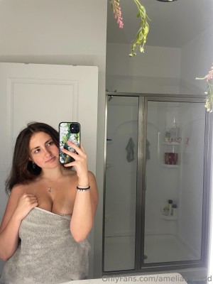 Amelia Reed Photo #12