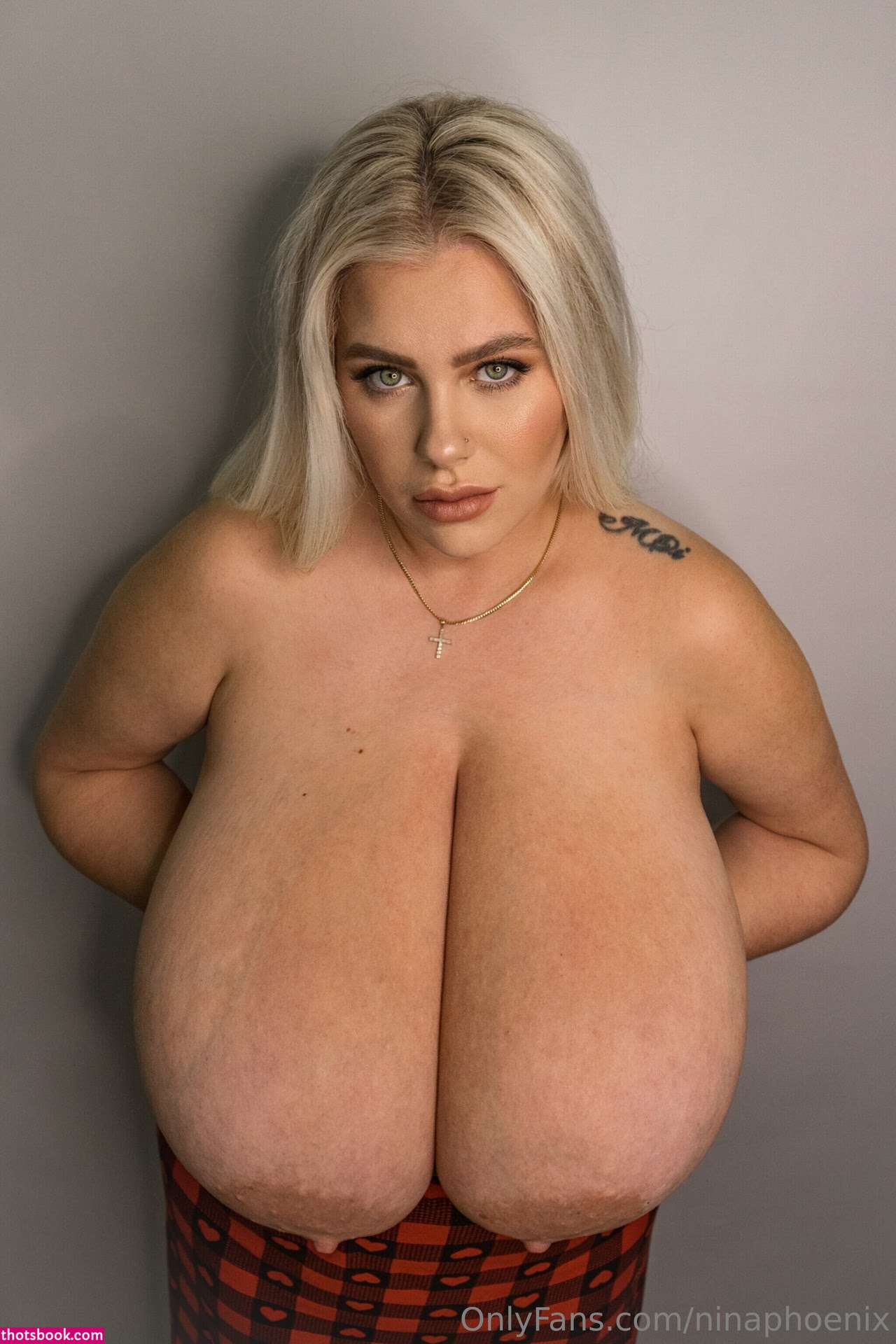 Ninaphoenix Photo #121