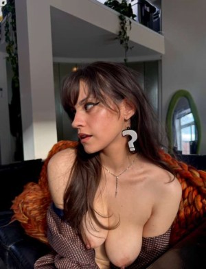 Quinn Finite Photo #393