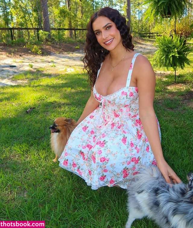 Allure Ana Photo #15