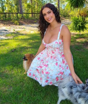 Allure Ana Photo #15