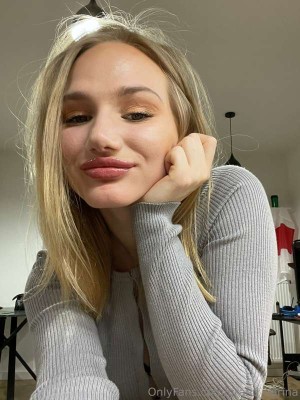 Grand Karina Photo #2