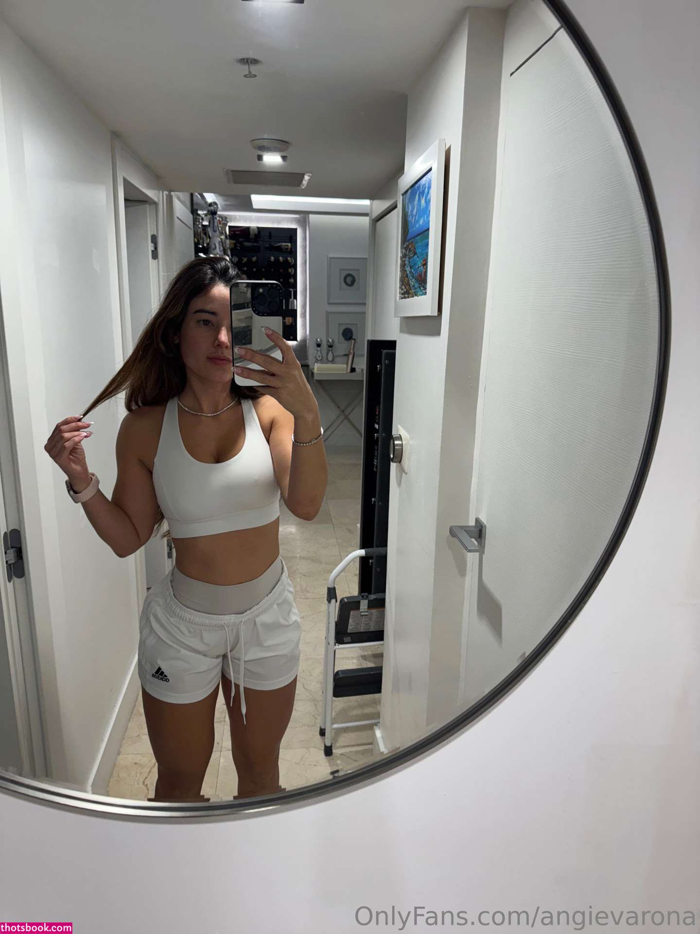 Angie Varona Photo #317