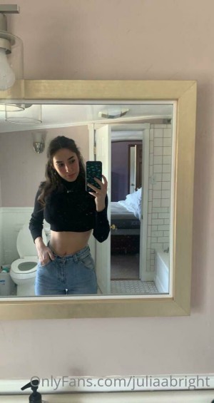 Julia Bright Photo #340