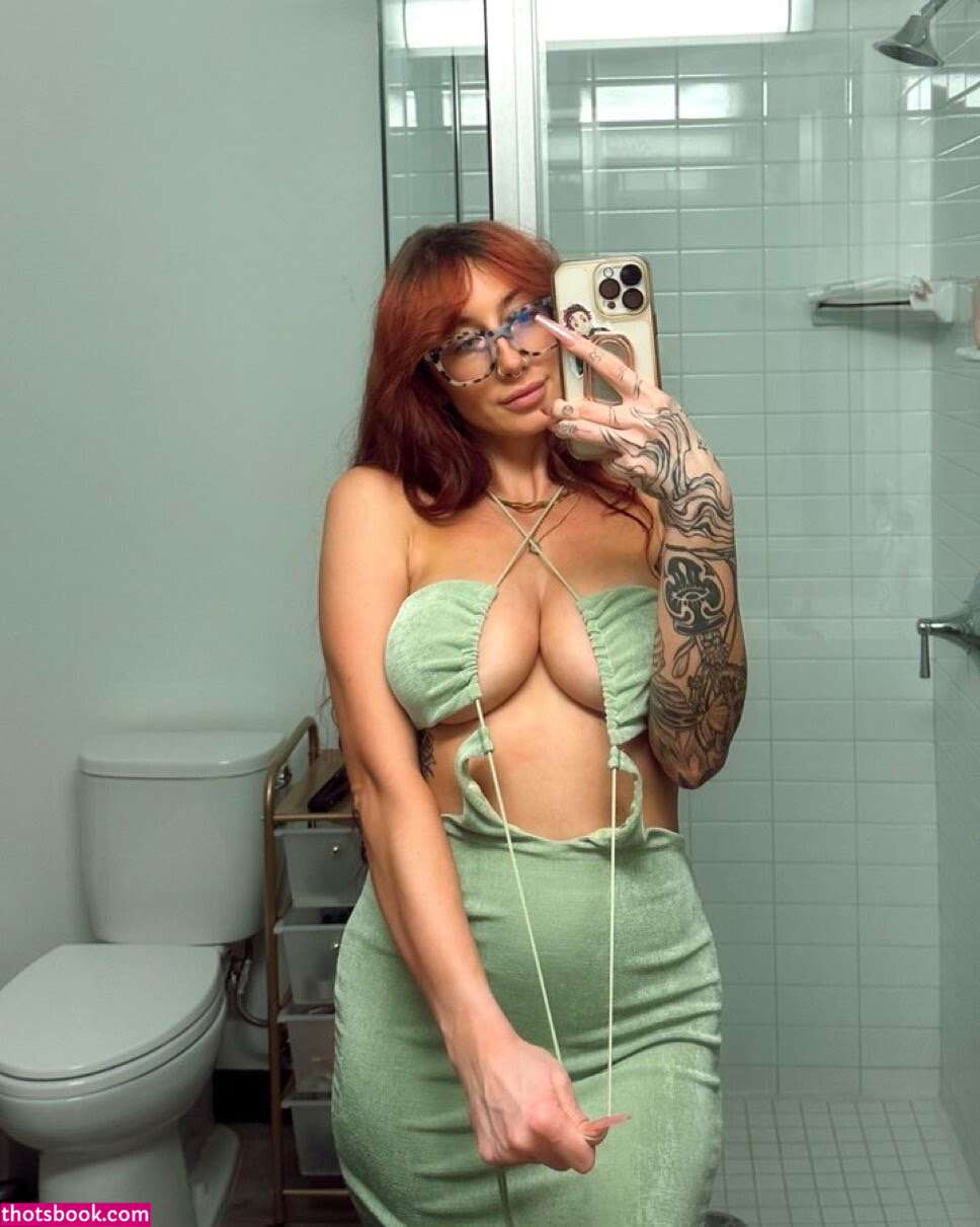 Molly Dixx Photo #296