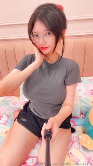 Potatogodzilla Photo #449