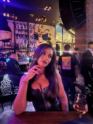 Randi Hartman Photo #60