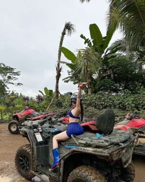 Michelle Ryu Photo #23