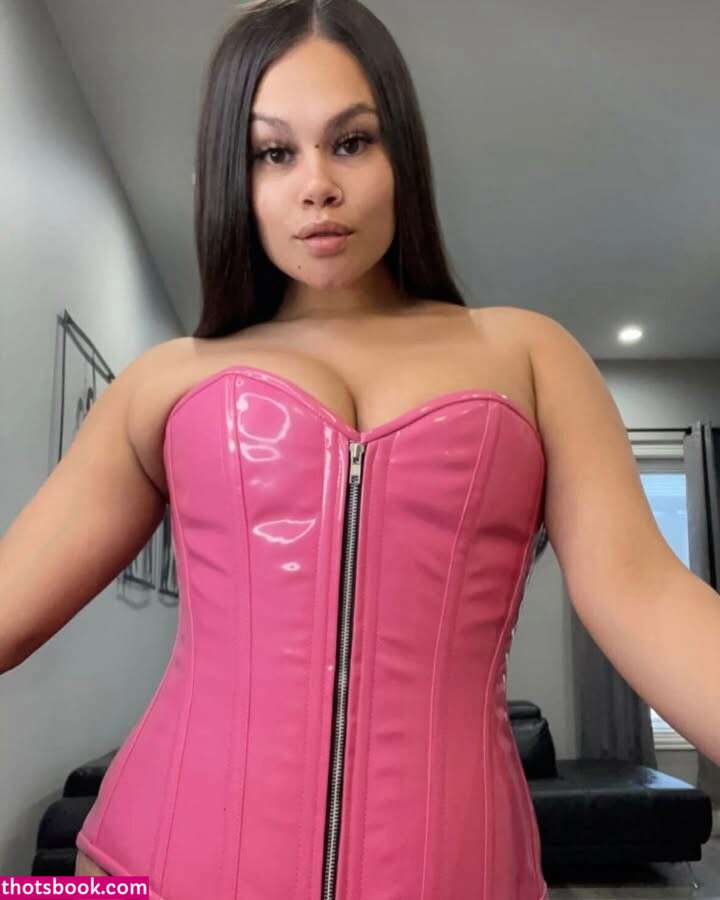 naughtyneicyxo Photo #28