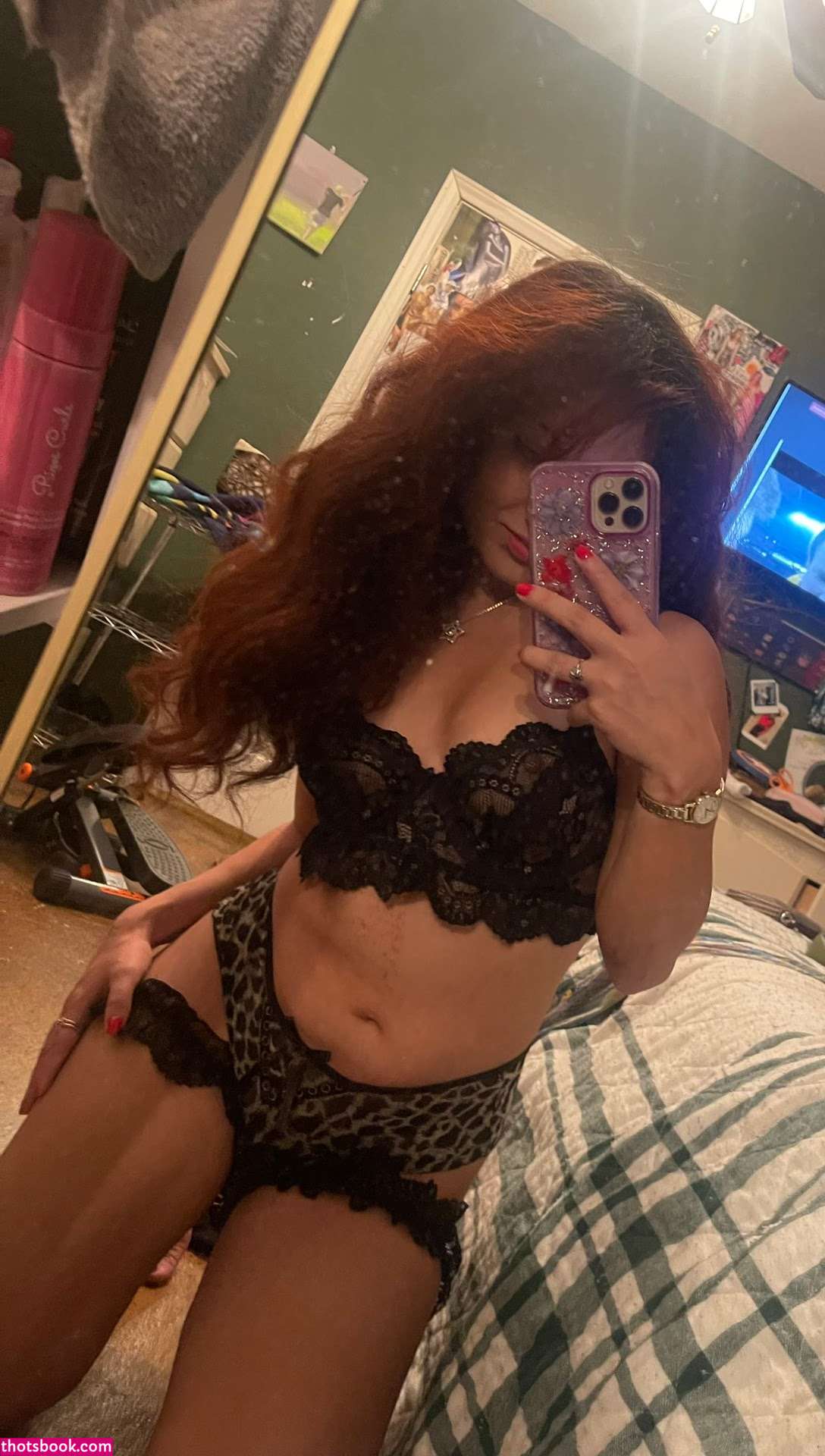 mostrandomthanrandom Photo #2