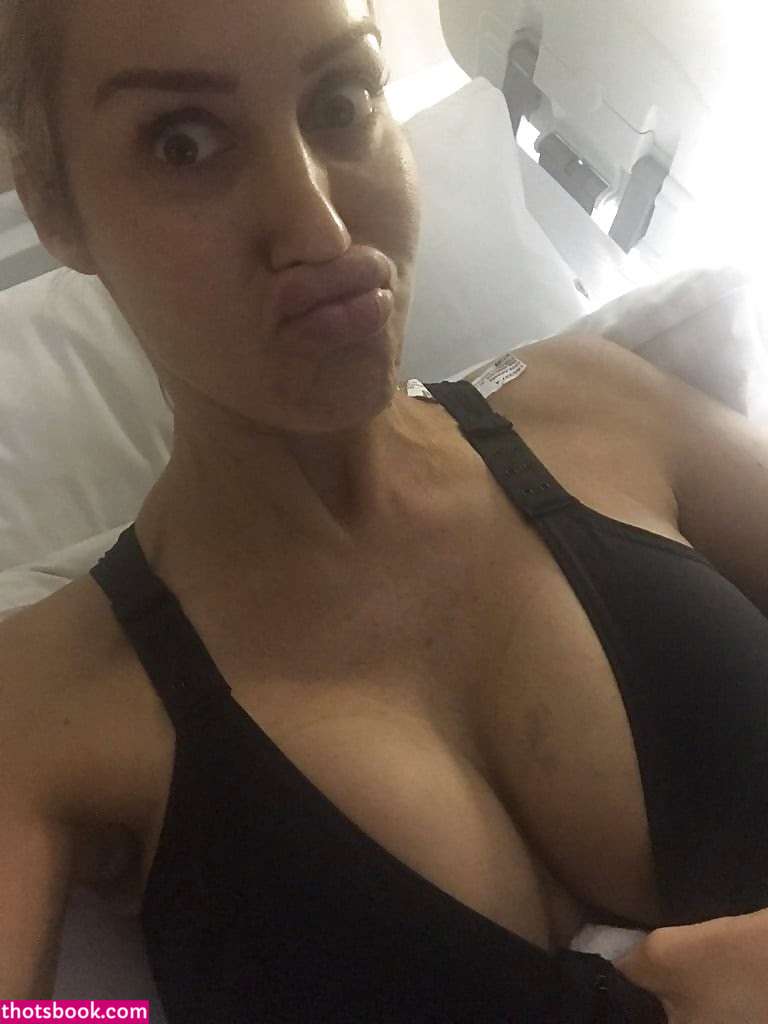 Amanda Goff Photo #16