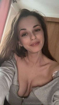 doubledeedee69 Photo #27