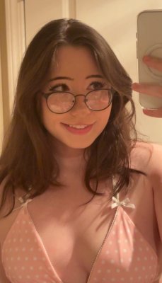 AliciaJade Photo #36