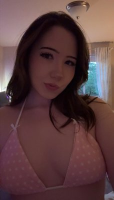 AliciaJade Photo #32