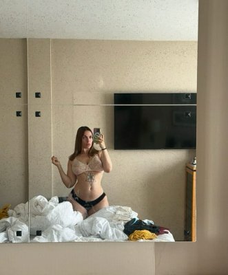 Daniela Blume Photo #42