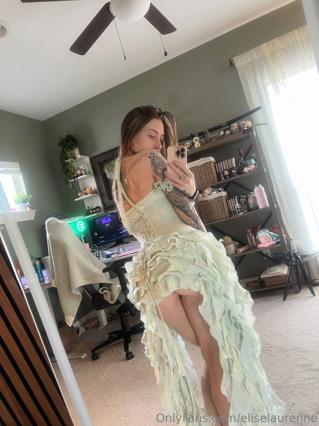Elise Laurenne Photo #678