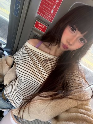 lonliillgirl Photo #31