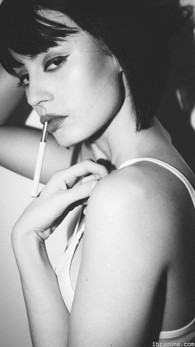 Anna Zapala Photo #187