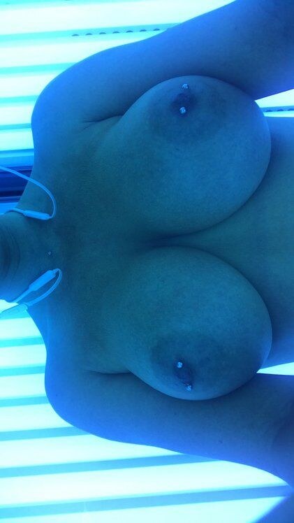 Lucy Nicholson Photo #61