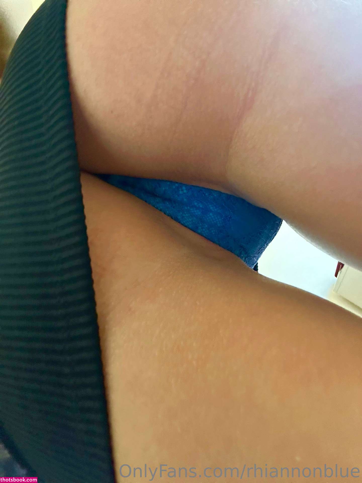 Rhiannon Blue Photo #294