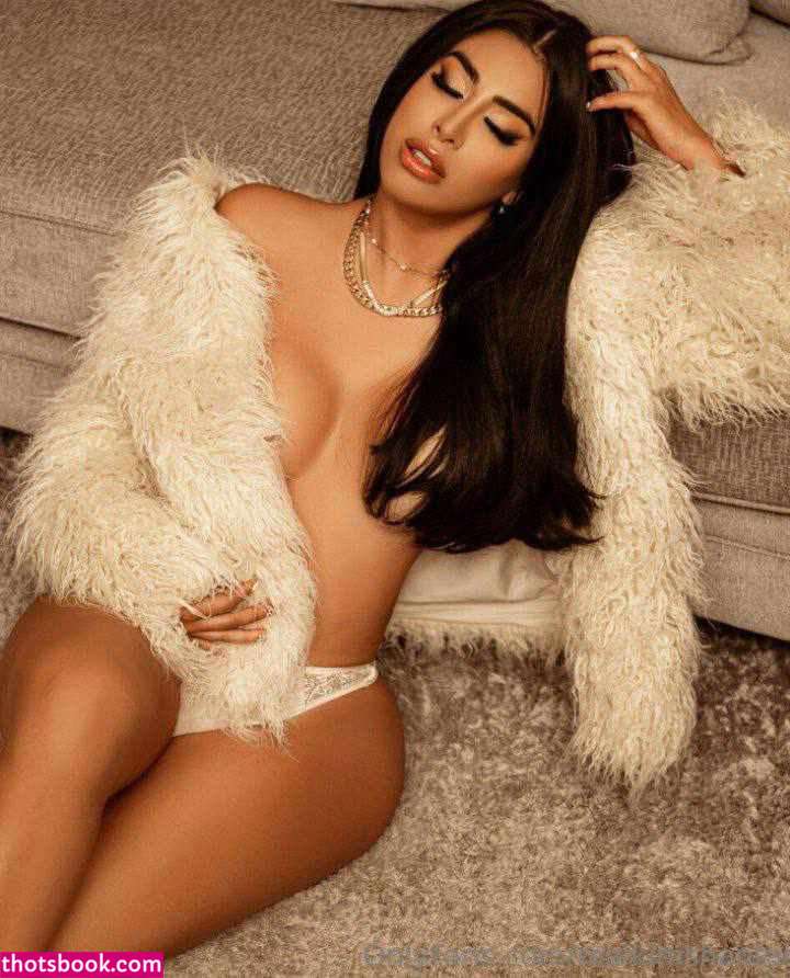 Kim Shantal Photo #17