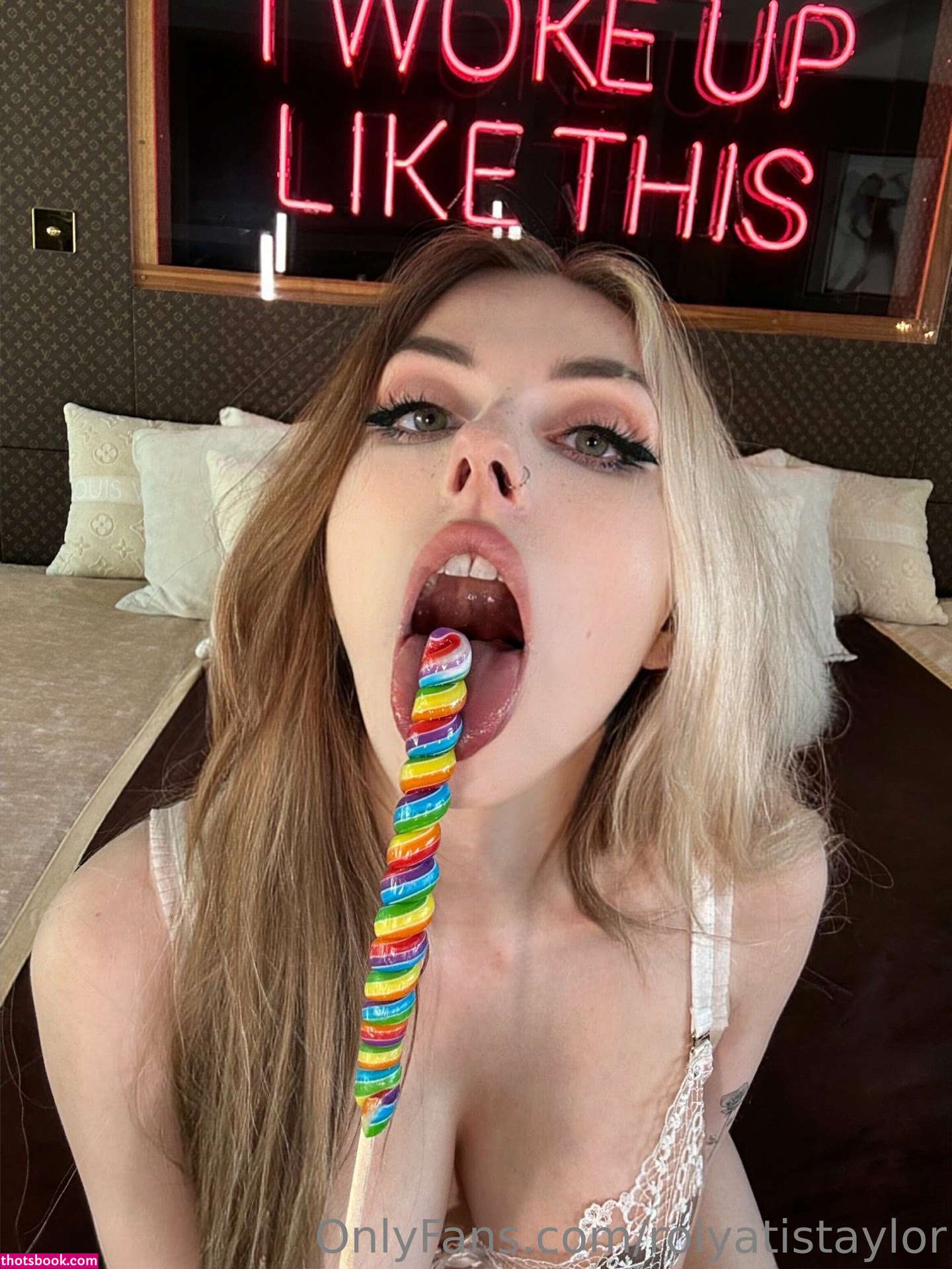 Rolyatistaylor Photo #213