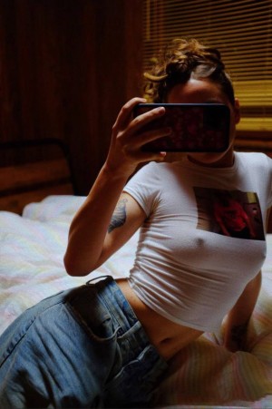 Maryana Ro Photo #137