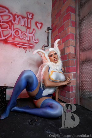 Bunni Black Photo #87