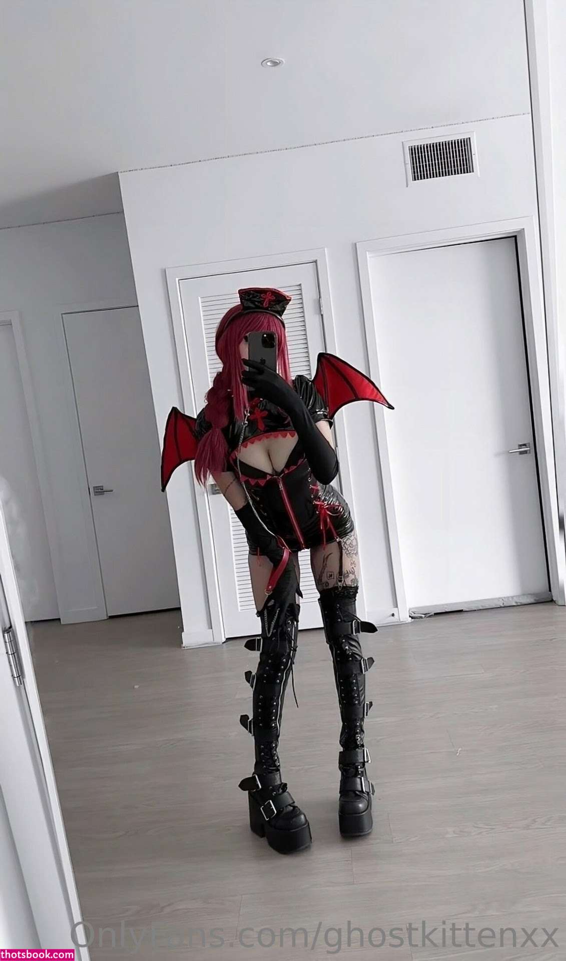 ghostkittenxx Photo #64