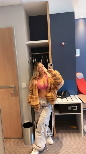 Greatmoongirl Photo #22