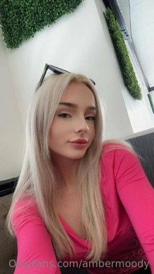 Ambermooody Photo #88